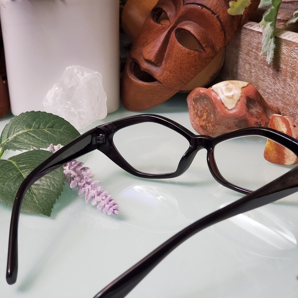 Angular Black Readers - Picture 3 of 5